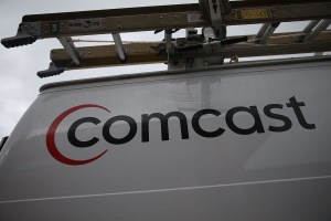 Comcast Corp. abandonó la puja por la compra de Time Warner Cable hace un mes debido a regulaciones del gobierno. (Crédito: Joe Raedle/Getty Images/Archivo)