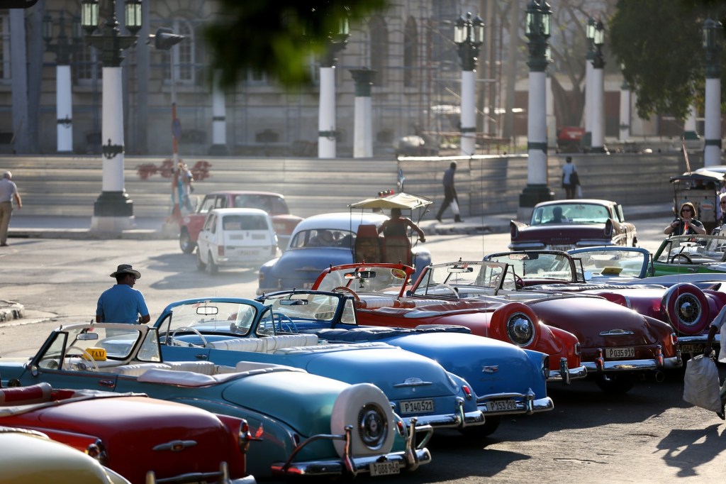 Muchos estadounidenses quieren viajar a Cuba antes de que se "americanice" si termina el embargo de Washington (AFP/Getty Images/Archivo).