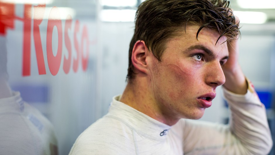 Verstappen fue el piloto más joven de la historia de la Fórmula Uno cuando se sumó al circuito al principio de la temporada 2015, a la tierna edad de 17 años y 166 días.