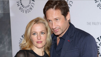 150118111947-anderson-duchovny-xfiles-horizontal-gallery