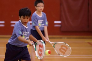 ‘Tenis para todos los niños’ es un programa deportivo para los niños de las escuelas de Singapur para ampliar la participación de los niños en el tenis y construir un legado para el deporte de ese país. (Crédito: Suhaimi Abdullah/Suhaimi Abdullah for SC Global)
