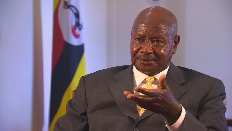 El presidente de Uganda dice que los homosexuales "son asquerosos".
