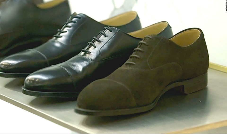 El experto afirma que se debe tener al menos 3 tipos de zapatos en el guardarropa. 