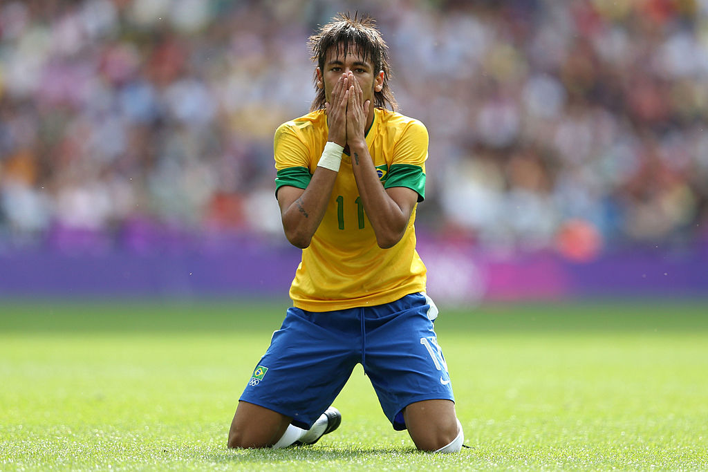 LONDON, ENGLAND - AUGUST 11: Neymar of Brazil rues a missed chance during the Men's Football Final between Brazil and Mexico on Day 15 of the London 2012 Olympic Games at Wembley Stadium on August 11, 2012 in London, England. (Photo by Julian Finney/Getty Images)