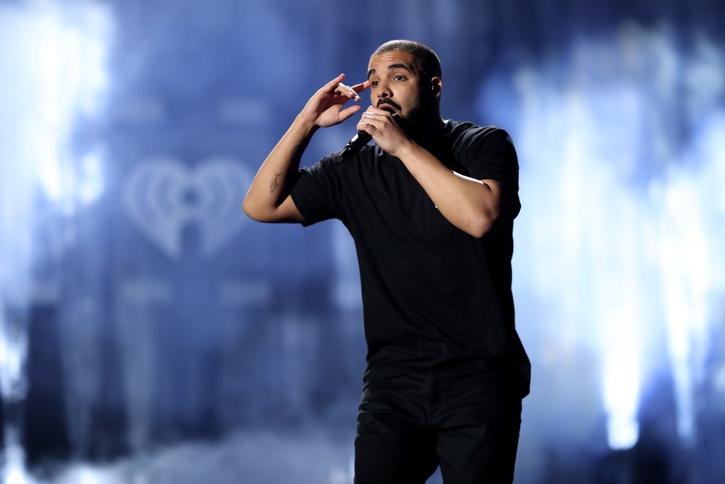 Drake logró más de mil millones de reproducciones en Apple Music con su álbum 'Views'
