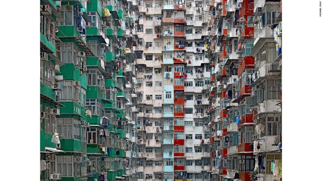"Architecture Density" o "Arquitectura Densa" - Wolf reside actualmente en Hong Kong, donde se tomó esta foto. 