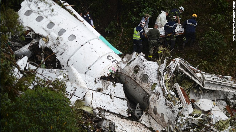 Investigación De La Tragedia En Colombia: El Avión Pudo Haberse Quedado ...