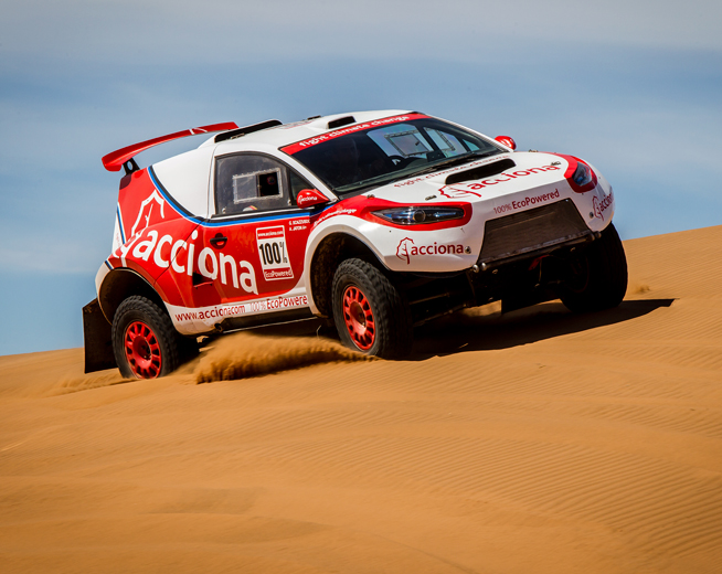 El El ACCIONA 100% EcoPowered ya ha competido en los Dakar del 2015 y el 2016. Cortesía: ACCIONA