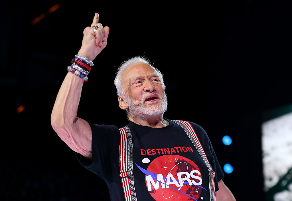 Buzz Aldrin durante un evento el 20 de septiembre de 2016 (Adam Bettcher/Getty Images for WE )