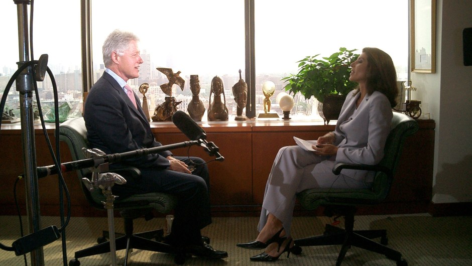 Patricia Janiot entrevistando al presidente de Estados Unidos Bill Clinton.