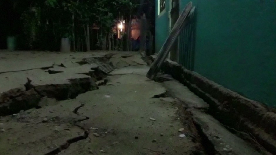 A video grab made from AFPTV footage shows damage to a building in Minatitlan, Mexico, on September 8, 2017 after a powerful 8.2-magnitude earthquake rocked Mexico late on September 7. A powerful 8.2-magnitude earthquake rocked Mexico late September 7, killing at least 15 people and triggering a tsunami alert in what the president called the quake-prone country's biggest one in a century. / AFP PHOTO / AFPTV / Carlos SANTOS AND Lizbeth CUELLO (Photo credit should read CARLOS SANTOS,LIZBETH CUELLO/AFP/Getty Images)
