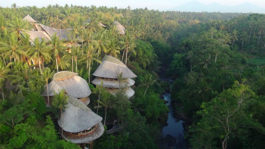 En Bali, el pueblo verde de 18 casas está construido casi enteramente con bambú. Foto: deam irvine/CNN