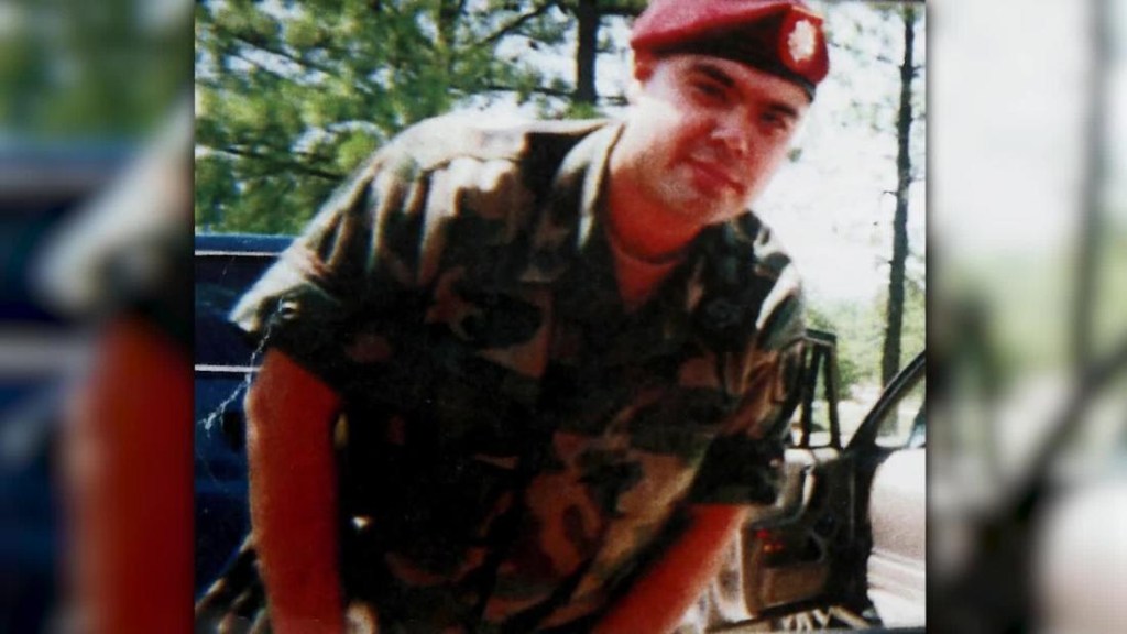  Miguel Pérez Jr, veterano de guerra deportado a México