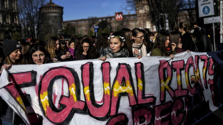 Manifestación feminista en Milán, Italia (Crédito: MARCO BERTORELLO/AFP/Getty Images)