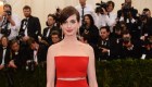 Anne Hathaway se adelanta a las críticas por su peso