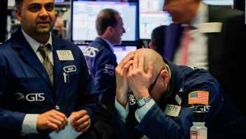 #MinutoCNN: Dow Jones cae por miedo a aranceles chinos