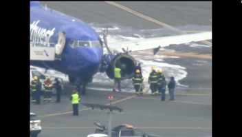 Avión aterriza de emergencia en Filadelfia