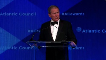 George W. Bush advierte que EE.UU. puede entrar en aislamiento