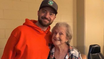 Justin Timberlake sorprende a una fan de 88 años