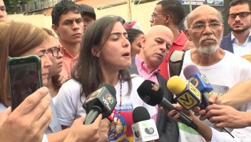 Familiares de presos en "El Helicoide" denuncian irregularidades