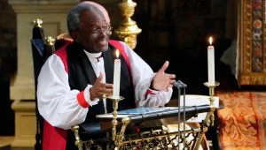 Este obispo negro causó furor en la boda real