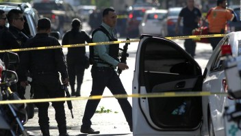 Grupo armado intenta asesinar a exfiscal mexicano en Jalisco