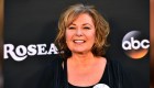 Por comentarios racistas de la protagonista, ABC cancela el programa "Roseanne".