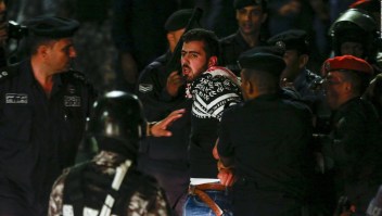 Medidas de austeridad generan violentas protestas en Jordania