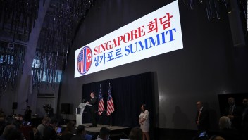 Pompeo dice que mantendrán sanciones a Corea del Norte