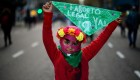 Debate por la despenalización del aborto divide a Argentina