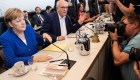 Ángela Merkel intenta salvar su coalición de gobierno