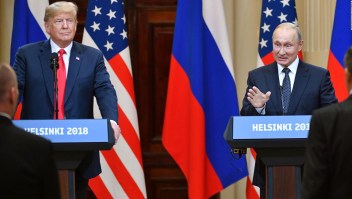 Putin y Trump niegan interferencia rusa en elecciones de EE.UU.