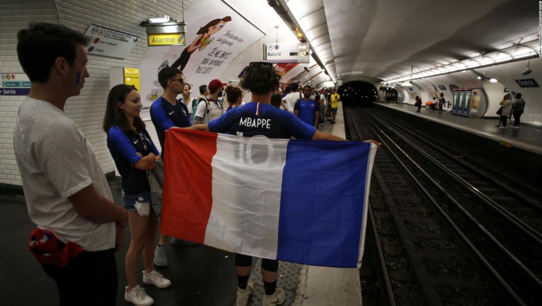 Así celebra el metro de París la Copa del Mundo de Francia