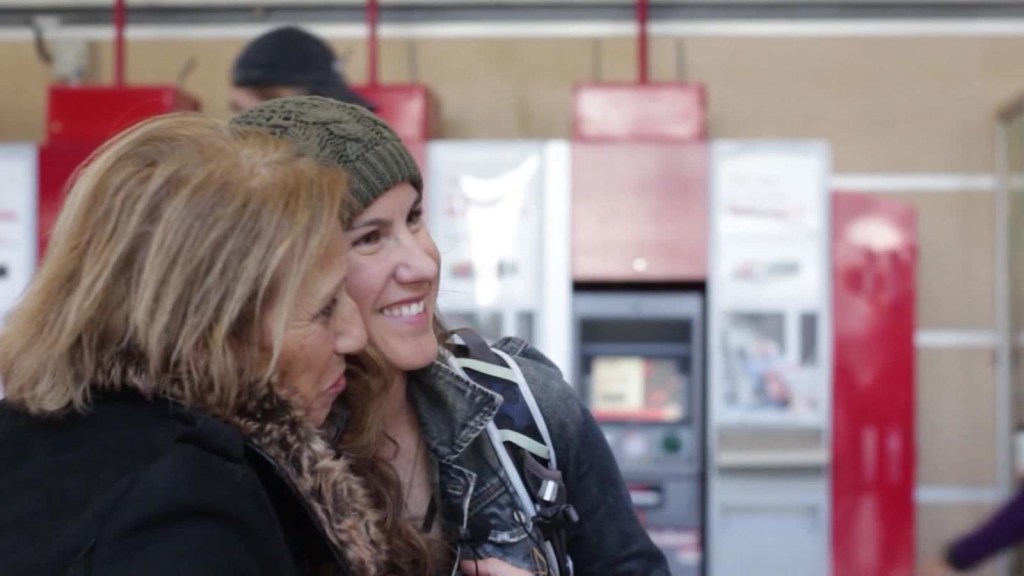 De EE.UU. a Chile 36 años después para conocer a su madre
