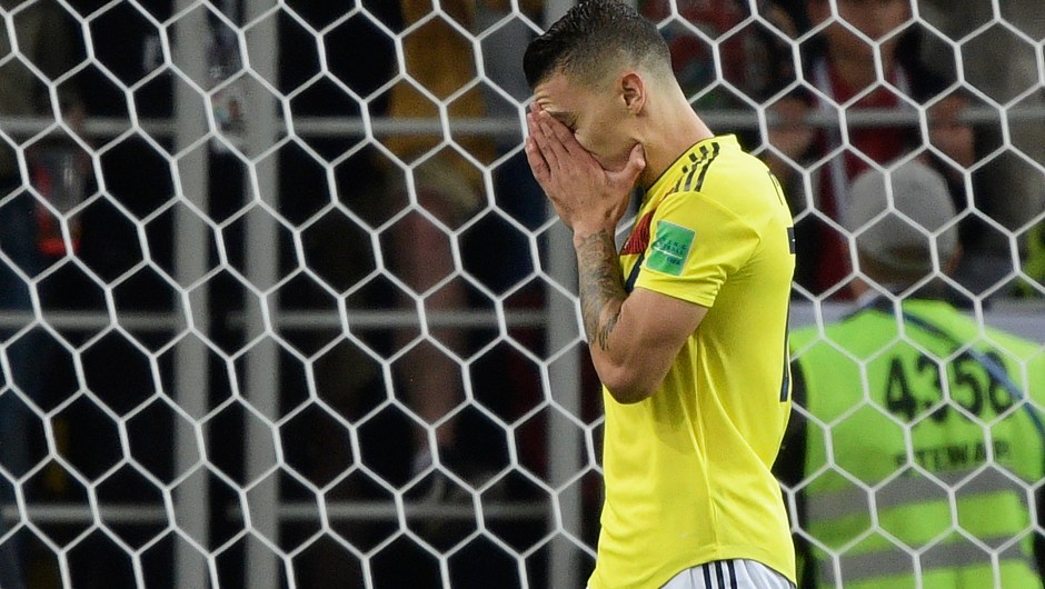 Mateus Uribe de Colombia se lamenta tras fallar un penal. El equipo cayó ante Inglaterra en octavos de final del Mundial. (Crédito: MABROMATA/AFP/Getty Images)