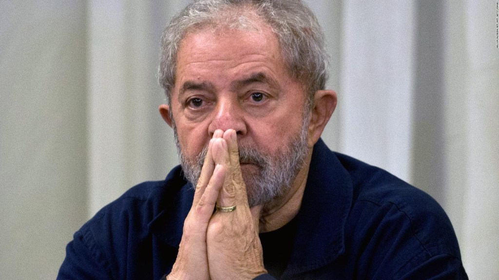 Las rejas no detienen a Lula de aspirar a la presidencia