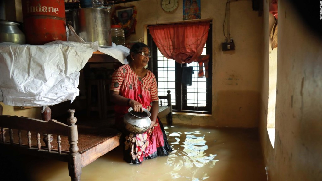 India: Inundaciones dejan 80 muertos