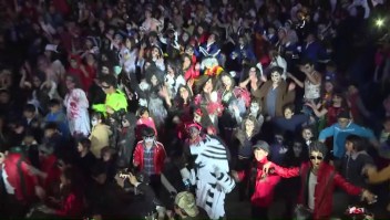 El espíritu de Michael Jackson pone a bailar a Bolivia
