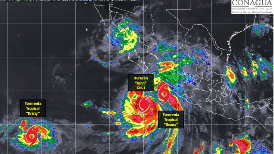 Tormenta tropical y huracán amenazan a México.