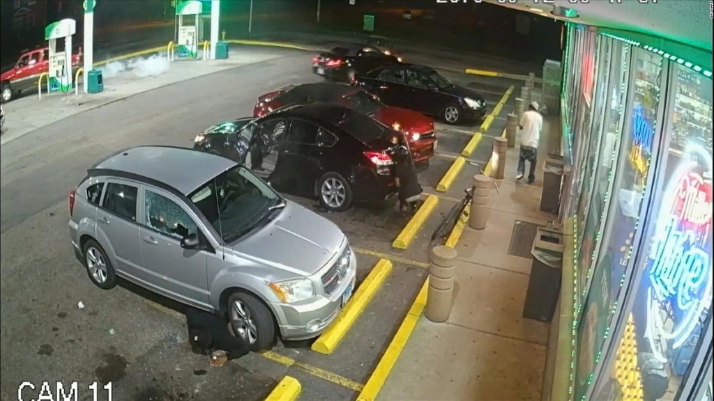Violento tiroteo frente a estación de gasolina en EE.UU.