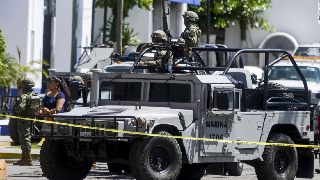 Autoridades mexicanas toman el control de la policía de Acapulco