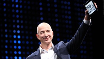 Jeff Bezos se queda con el puesto #1 entre los más ricos del mundo
