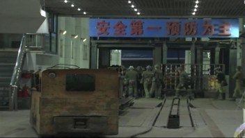 China: Avalancha entierra a 18 mineros