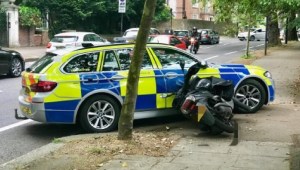 Así combate la policía de Londres a los ladrones en motocicleta