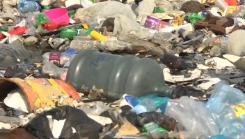 Desarrollan máquina que transforma el plástico en combustible