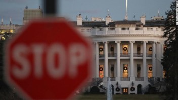 WASHINGTON, DC - DECEMBER 22: The White House is shown during a partial shutdown of the federal government on December 24, 2018 in Washington, DC. The partial shutdown will continue for at least a few more days as lawmakers head home for the holidays as Democrats and the Trump administration cannot agree on an amount of funding for border security. (Photo by Win McNamee/Photo by Win McNamee/Getty Images)