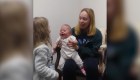 #EstoNoEsNoticia: increíble reacción de una bebé que escucha por primera vez