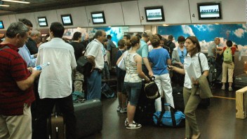 Levantan huelga de pilotos aéreos en Argentina