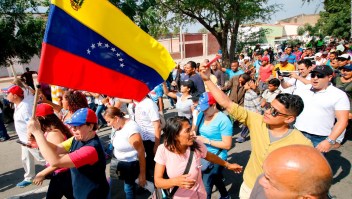 Esperanza e incertidumbre entre venezolanos en la frontera con Colombia