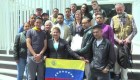 Decisión de Ecuador acorrala a inmigrantes venezolanos en el país